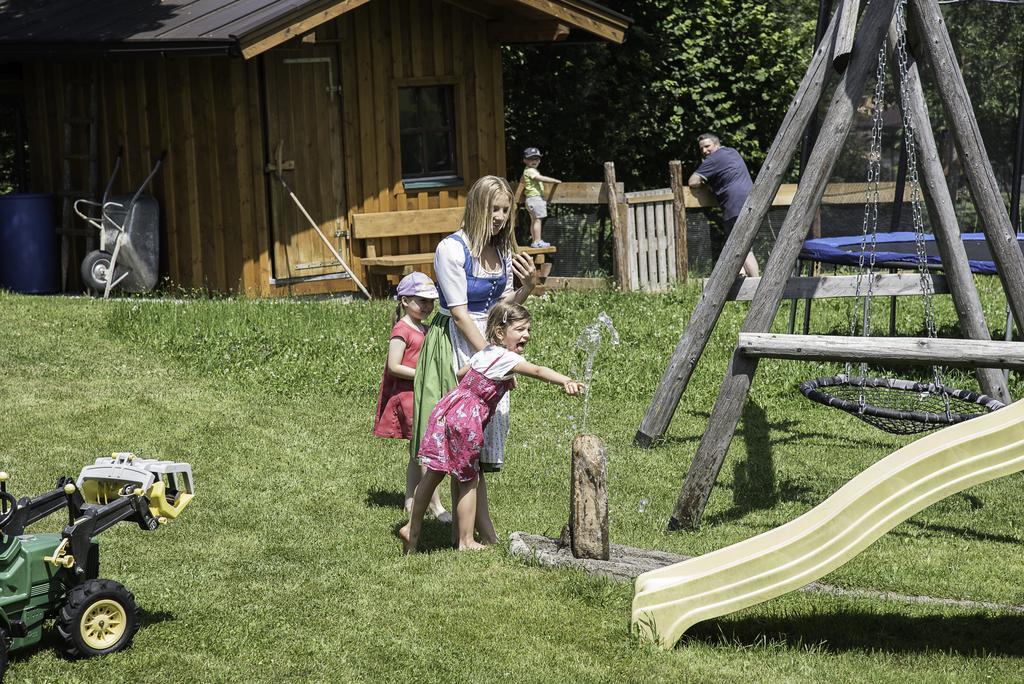 Gasthof Brentwirt Pensionat Leogang Exteriör bild